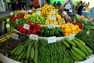 農副產品展臺 連接田間與餐桌的橋梁